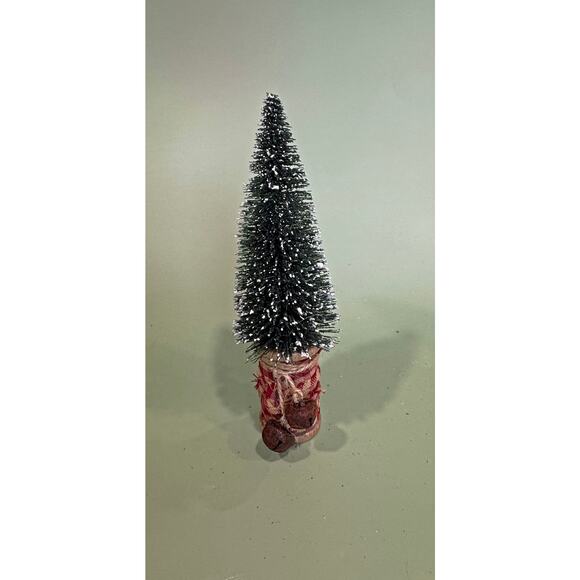 Handcrafted Bottle Brush Tree on Decorated Thread Spool Holiday Décor SPT5 - Picture 3 of 4